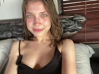 Seks sangat berisiko Dengan Teeny Cutie - 4K 60fps Girl Selfie
