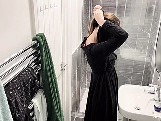 OMG!!! Tight-lipped cam just about AIRBNB apartment caught muslim arab latitudinarian just about hijab taking shower and masturbate
