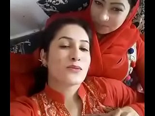 Pakistani divertissement warm girls
