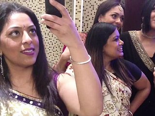 Affare UK Indian Desi mentre il marito stage al matrimonio