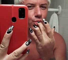 Sonyastar hermosa transexual se masturba packing review uñas largas