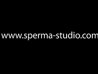 Orgie de sperme et de sperme - Susi et Mariska titillating - P2 - 11112