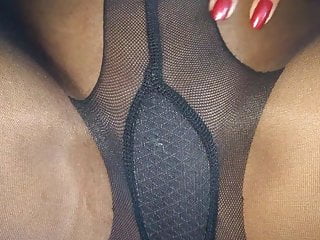 Alysha & # 039; s ขาไนล่อน, เท้า & amp; Pest ในชุดดำถุงน่องแฟชั่น