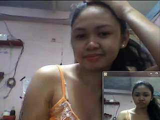 2015 yılında skype içinde göğüsler gösteren filipino kız